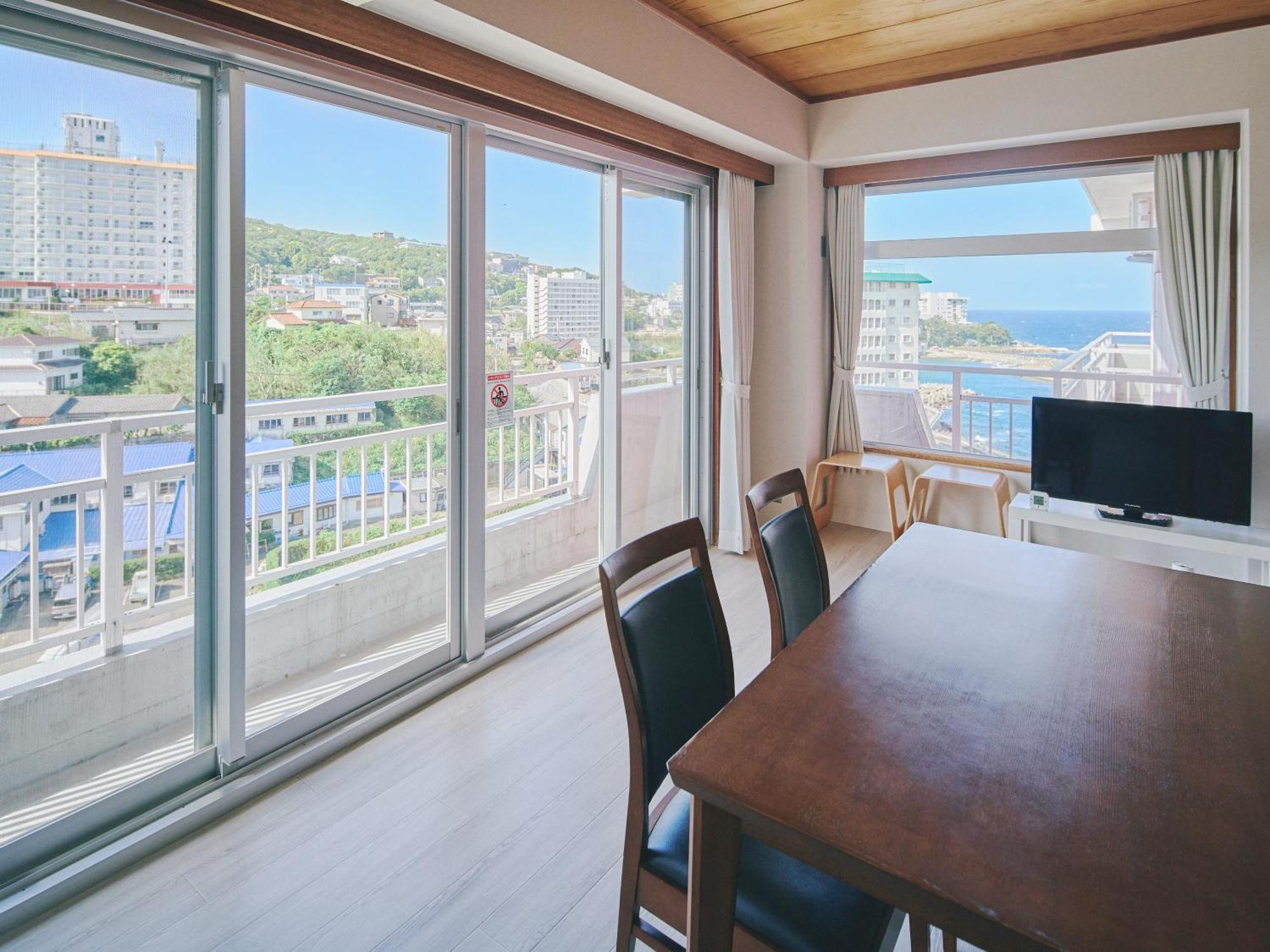 Guest Living Mu Nanki Shirahama Apartment Bagian luar foto